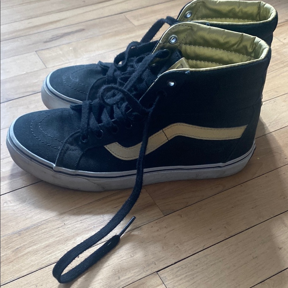 Black and gold High-Top Sneakers